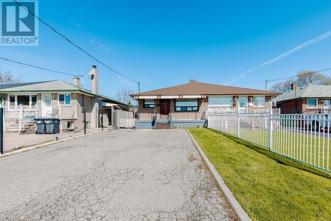 Building Photo - 8 Dean St