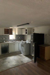 Building Photo - 4750 Whigham Rd