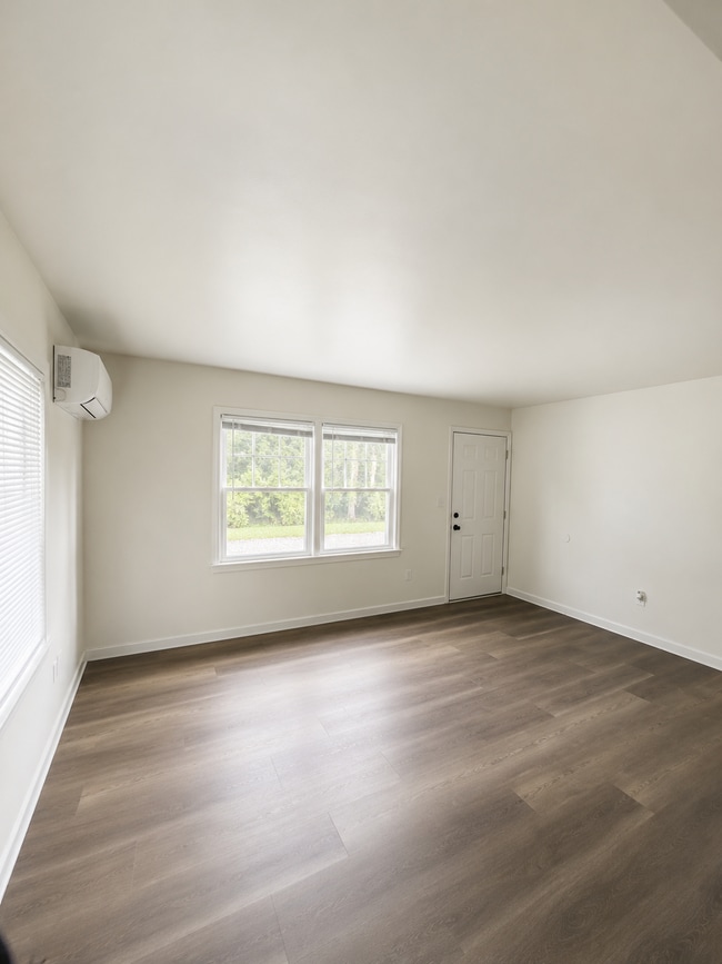 Building Photo - 1603 Monteiro Ave