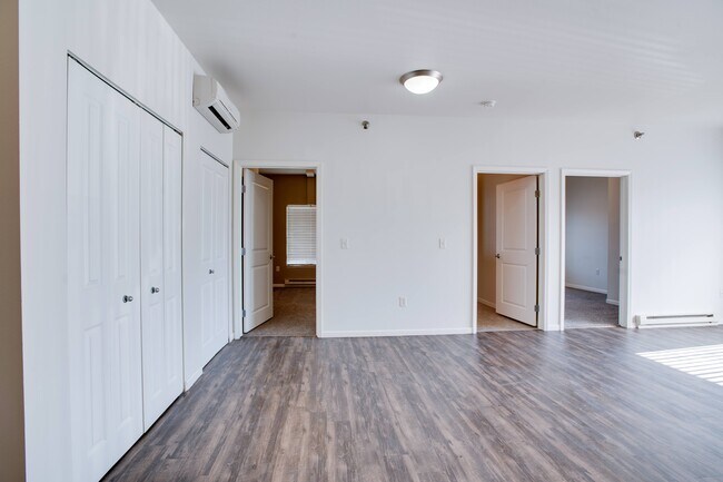 Foto del edificio - Urban Crossing Apartments