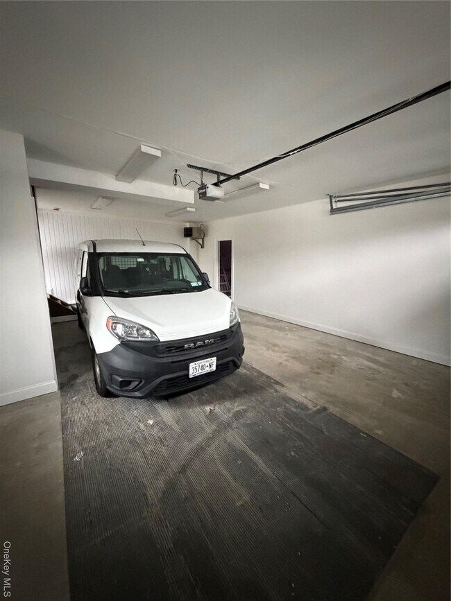 Foto del edificio - 1230 Hopewell Ave