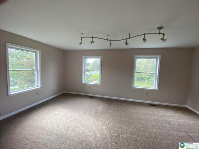 Foto del edificio - 207 Stephanie Dr