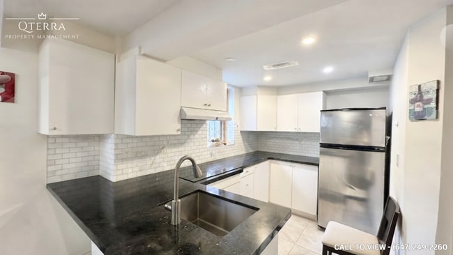 Building Photo - 53 Hawkes Dr