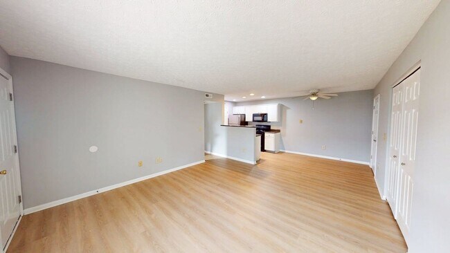 Foto del edificio - 5347 Cypress Chase