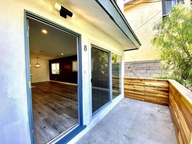 Building Photo - 750 N Inglewood Ave