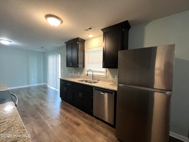 Building Photo - 121 Nugget Trl