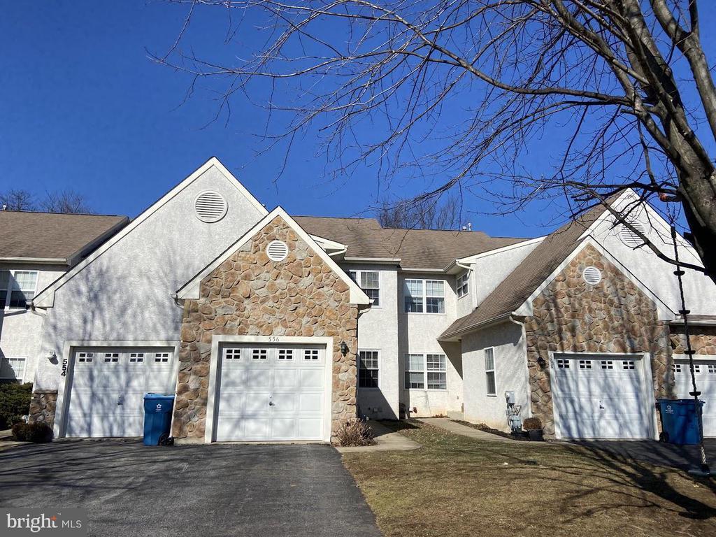 Foto principal - 556 Cork Cir