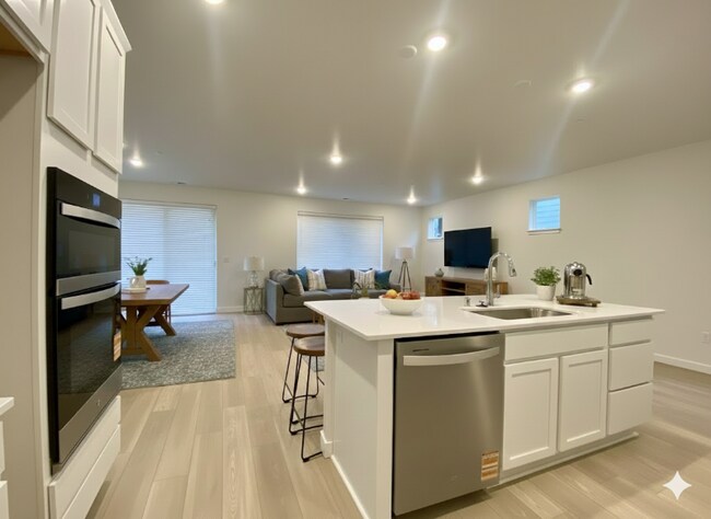 Foto del edificio - 622 103rd Dr SE