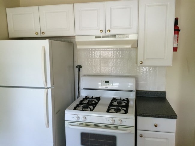 Building Photo - 101 E Lee St