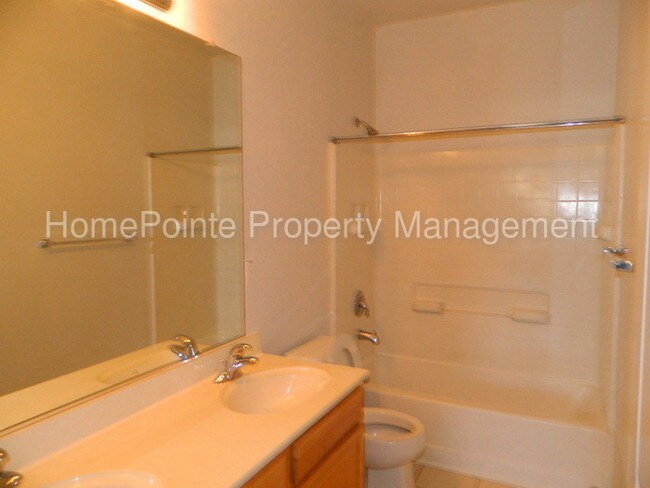 Foto del edificio - 7684 Addison Way