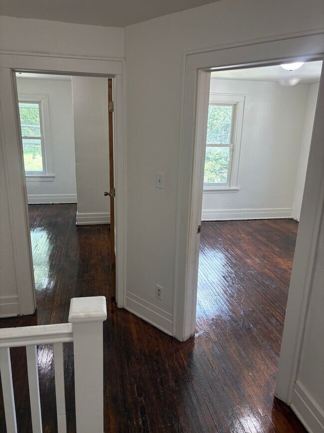 Foto del edificio - 3 Bedroom Duplex Apartment in Waterloo, IA