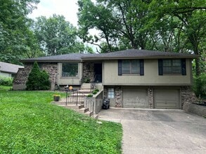 Building Photo - 4225 N Grand Ave