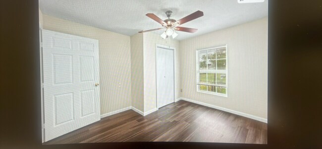 Photo - 726 McDaniel St Apartment