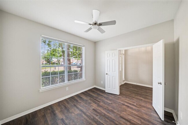 Building Photo - 10207 Trailblazer Ln