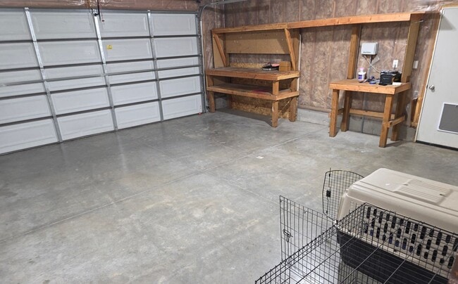 Building Photo - $500 OFF First Month's Rent! Spacious 3BR/2BA Home in Quiet Belgrade Neighborhood with Fenced Bac...