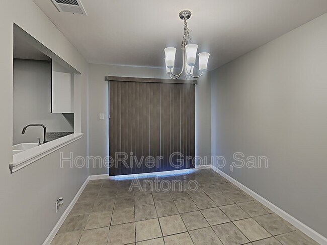 Building Photo - 6127 Lyndell Spring