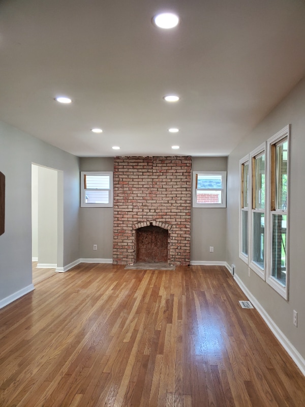 Building Photo - 952 Lilley Ave