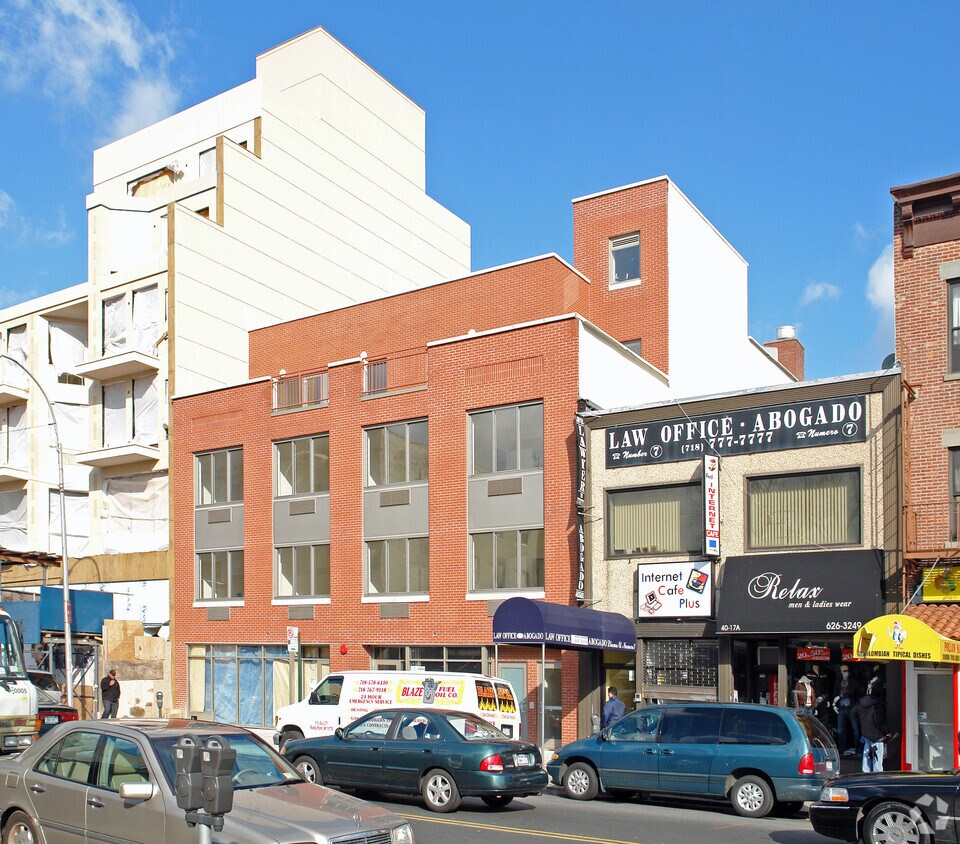 Primary Photo - 40-13 Broadway
