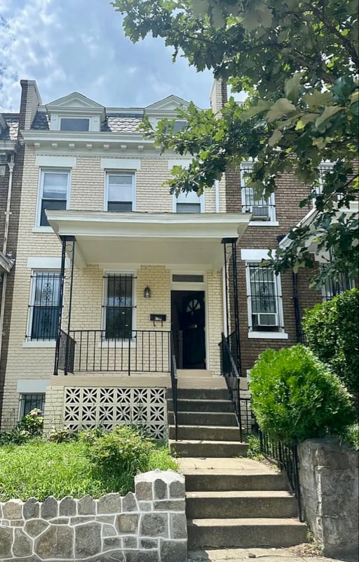 Building Photo - 3032 Park Pl NW