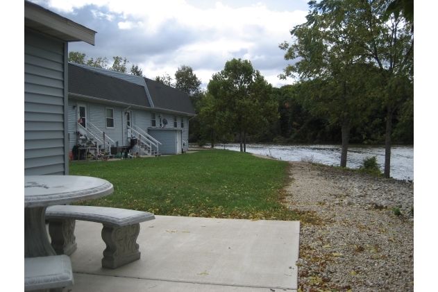 Building Photo - The Landing Apartments