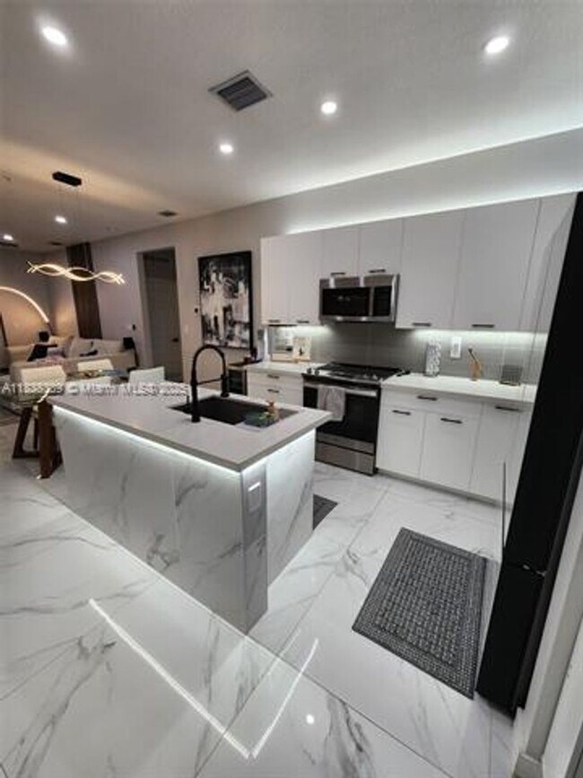 Foto del edificio - 8363 NW 41st St