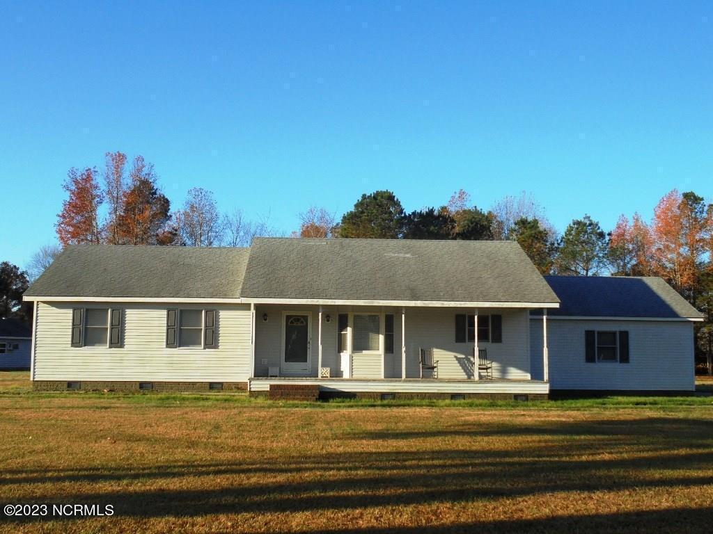 Primary Photo - 1049 Halls Creek Rd
