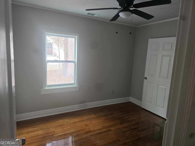 Building Photo - 708 N Church St