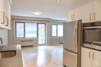 Building Photo - 3468 Rue Drummond