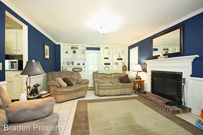 Building Photo - 3 br, 2.5 bath House - 2356 Ilex Court