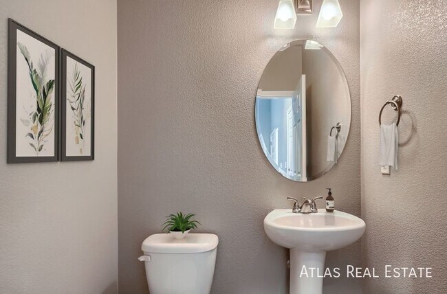 Foto del edificio - 4143 Meadowview Ct