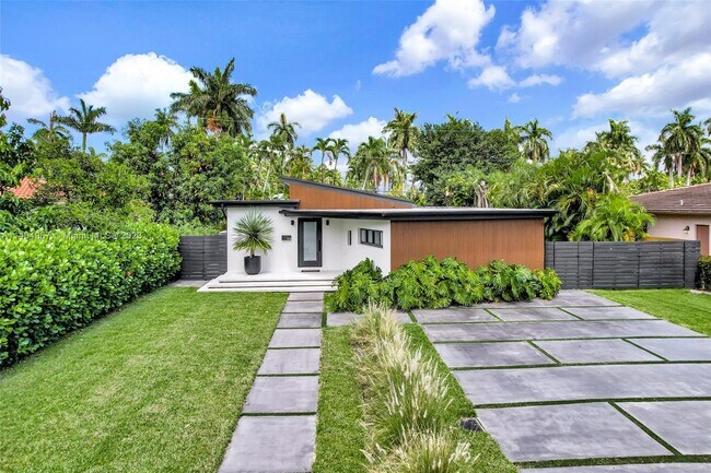 Building Photo - 7531 Miami View Dr