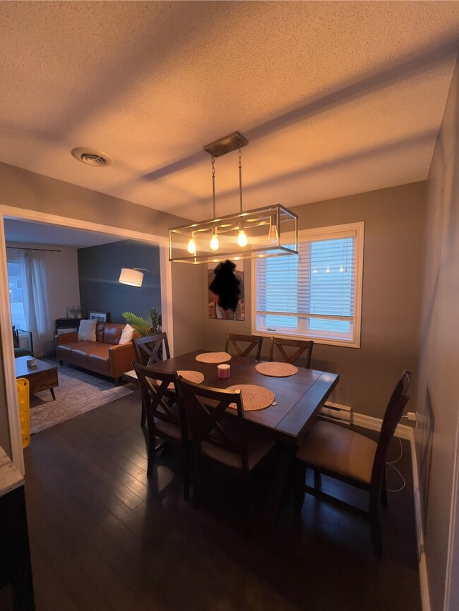 Building Photo - 13 Penney Crescent