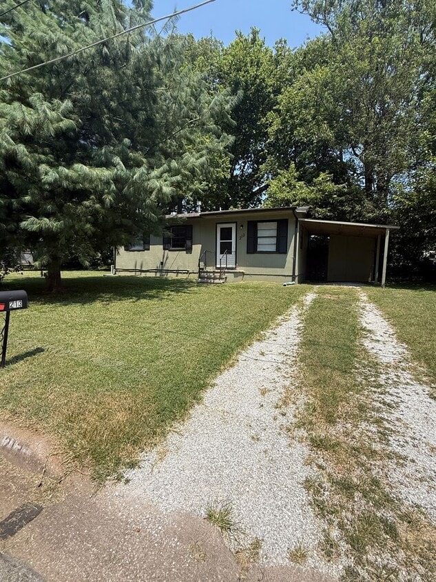 Primary Photo - 2 bedroom/1 bathroom