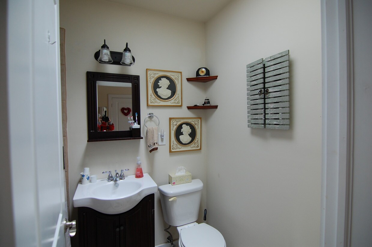 Foto principal - 3570 Indian Queen Ln