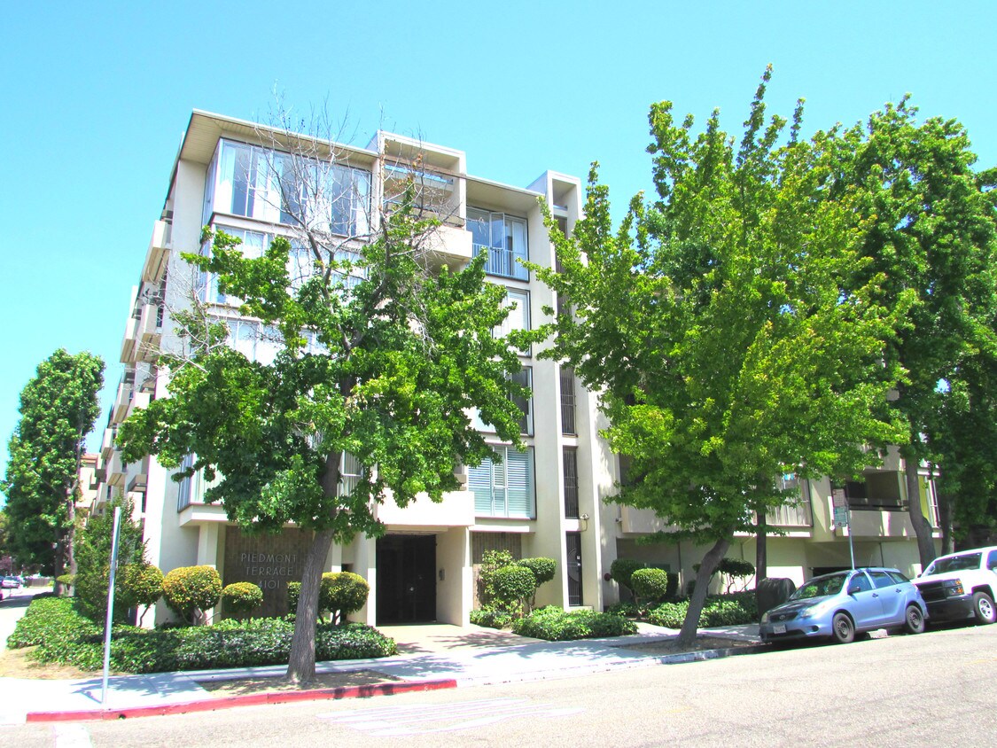 Primary Photo - 4101 Howe St