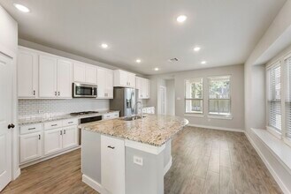 Building Photo - 254 Aster View Ct