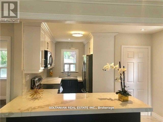 Photo du bâtiment - 158 Alfred Ave