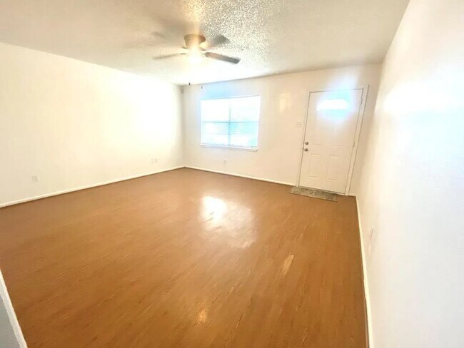 Foto del edificio - 4618 Fordham St