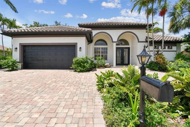 Foto del edificio - 13792 Long Lake Ln