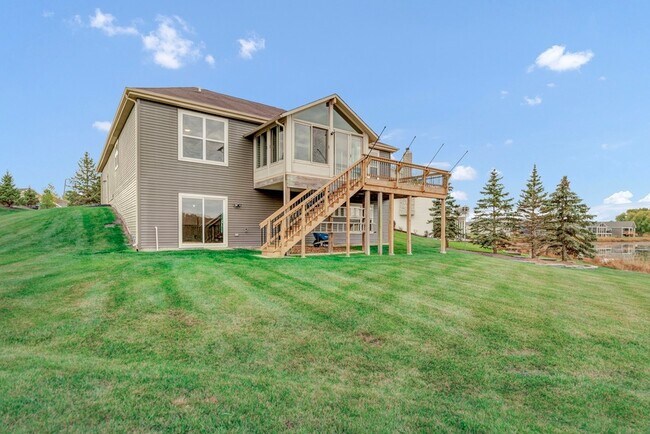 Building Photo - 2660 Harnish Dr