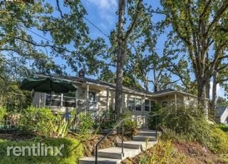 Primary Photo - 2 br, 3 bath House - 5283 Broadway St