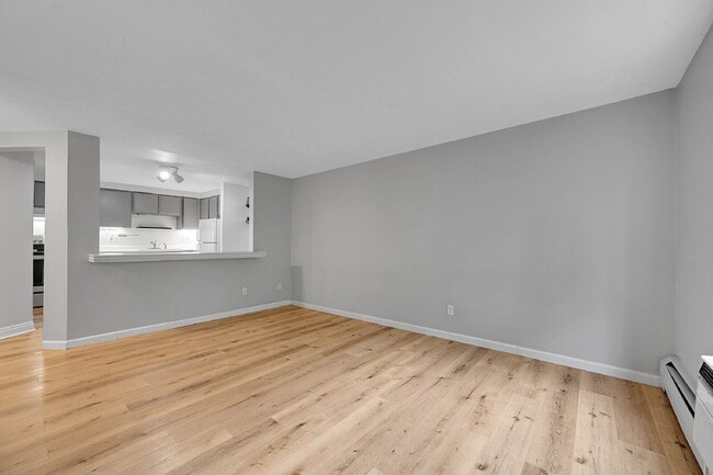 Building Photo - $1,350, 1-bedroom, 1-bathroom condo close ...