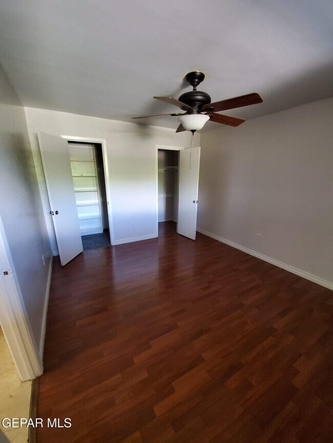 Foto del edificio - 4800 N Stanton St