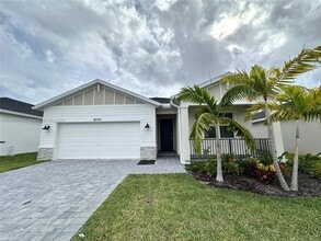 Building Photo - 9035 Dahlia Cir