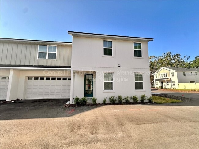 Photo - 2220 S Bumby Ave Townhome
