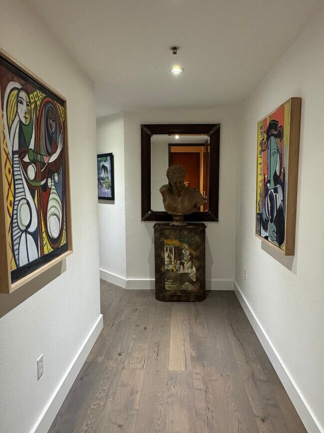 Vestíbulo de entrada - 5855 Horton St