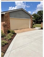 Building Photo - 12413 Wellington Park Dr