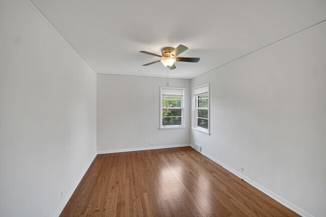 Foto del edificio - 9600 Kilpatrick Ave