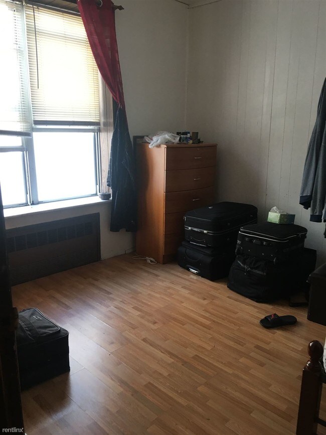Foto del edificio - 2 br, 1 bath Apartment - 2039 85th St