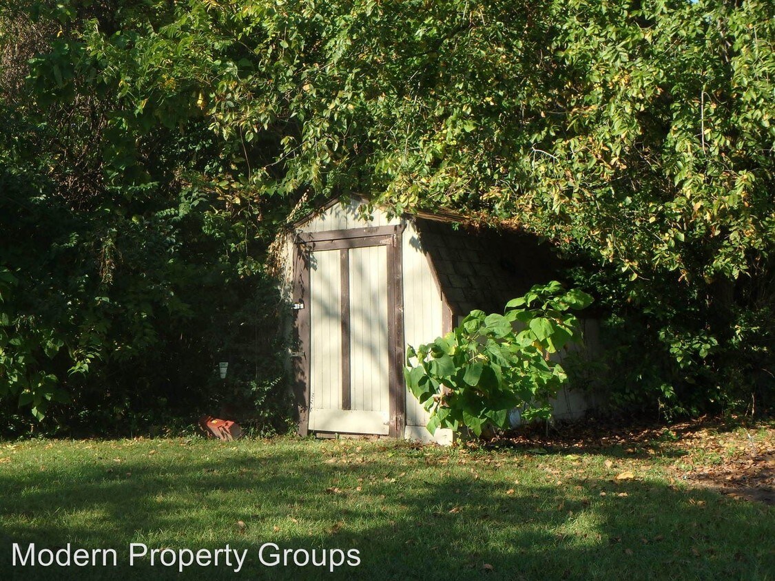 Building Photo - 1107 Madison St